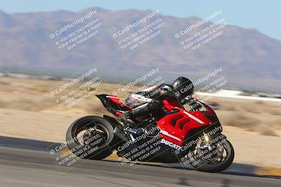 media/Nov-11-2023-SoCal Trackdays (Sat) [[efd63766ff]]/Turn 8 Set 1 (1030am)/